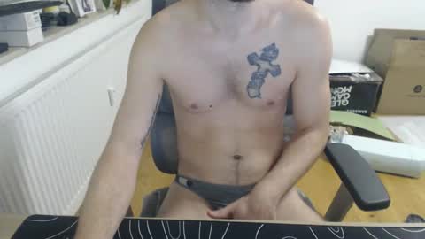 boy_t0y89 online show from 02/28/26, 12:17