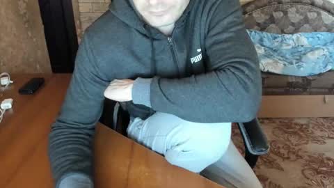 BoyApollon online show from 11/18/25, 05:56