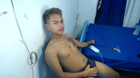 boyax16 online show from 01/11/25, 07:28