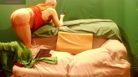 Snapshot of boyblond36 chatting on 04/06/26, 06:03 Slutty Stud online show from 04/06/26, 06:03