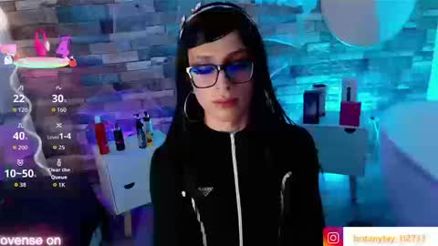 boyfox_tay online show from 10/21/25, 04:13