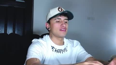 Snapshot of boylatin_777 chatting on 01/17/26, 12:15 miguel online show from 01/17/26, 12:15