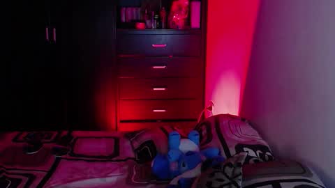 Snapshot of boylatin_777 chatting on 02/19/26, 12:39 miguel online show from 02/19/26, 12:39