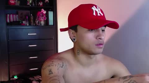 Snapshot of boylatin_777 chatting on 02/19/26, 11:56 miguel online show from 02/19/26, 11:56