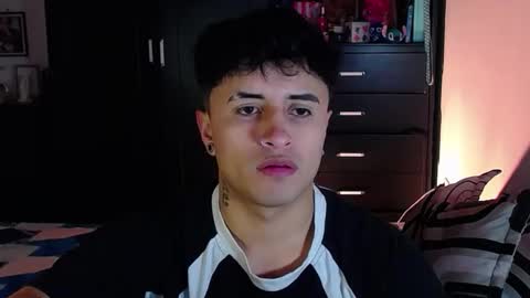 Snapshot of boylatin_777 chatting on 02/27/26, 08:14 miguel online show from 02/27/26, 08:14