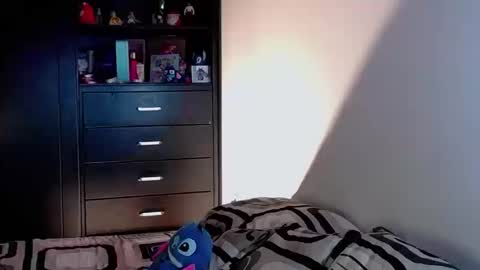 Snapshot of boylatin_777 chatting on 03/05/26, 11:34 miguel online show from 03/05/26, 11:34