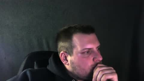 boynextdoooooor online show from 12/15/25, 08:57