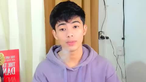 Snapshot of boynextdoor4ux chatting on 12/19/25, 06:26 HI IM JAMES DONT FORGET GIVE ME THUMBS UP AND JOIN TO MY FANCLUB online show from 12/19/25, 06:26