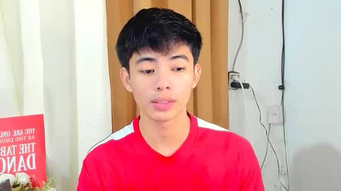 Snapshot of boynextdoor4ux chatting on 12/21/25, 04:14 HI IM JAMES DONT FORGET GIVE ME THUMBS UP AND JOIN TO MY FANCLUB online show from 12/21/25, 04:14