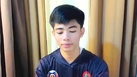 Snapshot of boynextdoor4ux chatting on 01/11/26, 04:06 HI IM JAMES DONT FORGET GIVE ME THUMBS UP AND JOIN TO MY FANCLUB online show from 01/11/26, 04:06