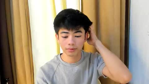 Snapshot of boynextdoor4ux chatting on 02/01/26, 04:55 HI IM JAMES DONT FORGET GIVE ME THUMBS UP AND JOIN TO MY FANCLUB online show from 02/01/26, 04:55