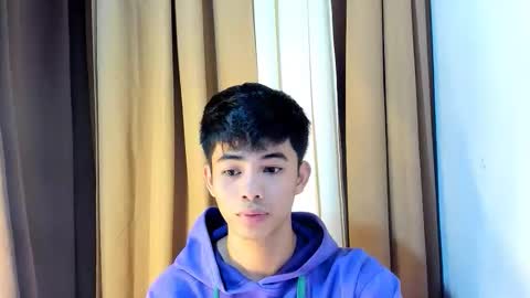 Snapshot of boynextdoor4ux chatting on 03/10/26, 05:45 HI IM JAMES DONT FORGET GIVE ME THUMBS UP AND JOIN TO MY FANCLUB online show from 03/10/26, 05:45