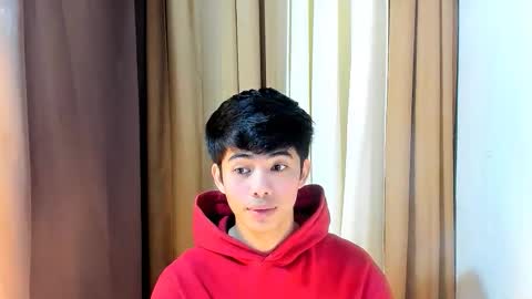 Snapshot of boynextdoor4ux chatting on 04/05/26, 08:39 HI IM JAMES DONT FORGET GIVE ME THUMBS UP AND JOIN TO MY FANCLUB online show from 04/05/26, 08:39