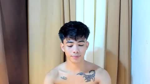 Snapshot of boynextdoor4ux chatting on 04/09/26, 07:41 HI IM JAMES DONT FORGET GIVE ME THUMBS UP AND JOIN TO MY FANCLUB online show from 04/09/26, 07:41