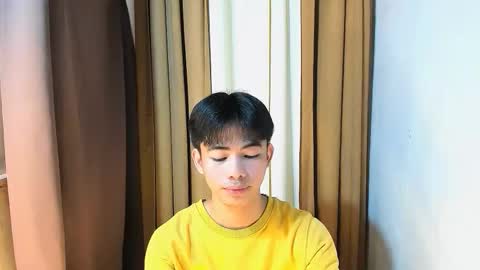 Snapshot of boynextdoor4ux chatting on 04/26/26, 01:47 HI IM JAMES DONT FORGET GIVE ME THUMBS UP AND JOIN TO MY FANCLUB online show from 04/26/26, 01:47