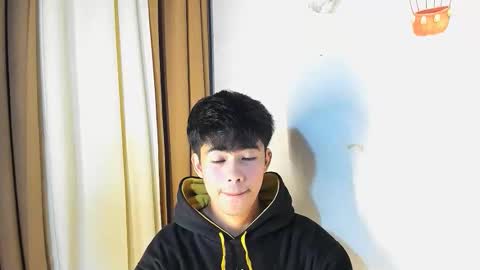 Snapshot of boynextdoor4ux chatting on 04/27/26, 09:13 HI IM JAMES DONT FORGET GIVE ME THUMBS UP AND JOIN TO MY FANCLUB online show from 04/27/26, 09:13
