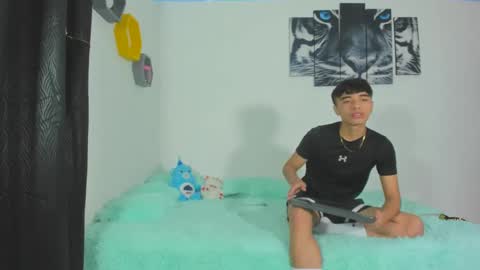 boys4hot_777 online show from 03/04/25, 03:37