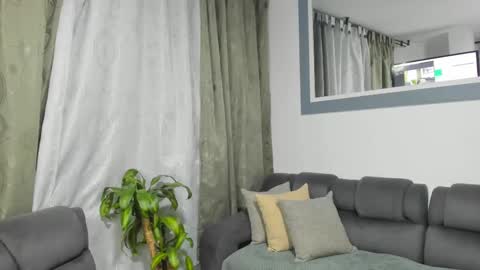 Snapshot of boys_blackandwhite chatting on 03/11/25, 12:00 boys_blackandwhite online show from 03/11/25, 12:00