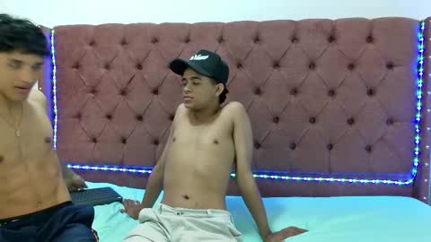 ALEX - TAYLER  -MIKE online show from 02/10/25, 02:26