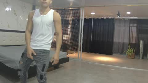 Angelo Mark Fernando Taylor online show from 06/09/26, 11:11