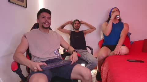 boyshots6331 online show from 04/23/26, 07:20