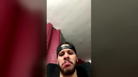 Snapshot of boyxxsexx69 chatting on 01/15/26, 08:52 Mateo online show from 01/15/26, 08:52