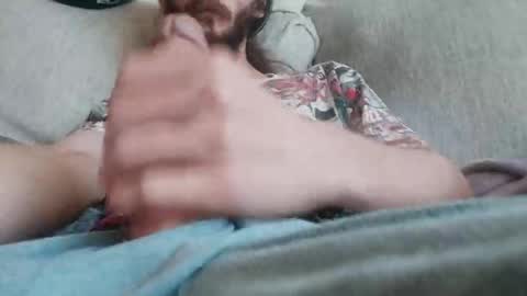 Snapshot of boyyumm chatting on 10/21/25, 04:30 boyyumm online show from 10/21/25, 04:30