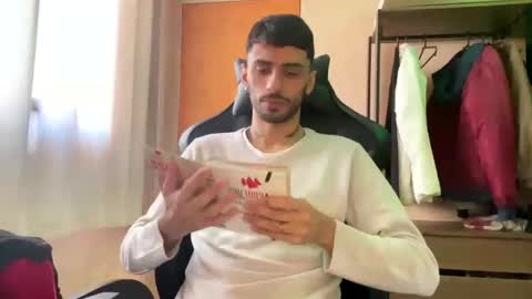 Snapshot of boyzinm2 chatting on 09/10/25, 04:40 boyzinm2 online show from 09/10/25, 04:40