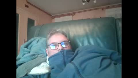 Snapshot of bozo81 chatting on 01/14/25, 08:09 bozo81 online show from 01/14/25, 08:09