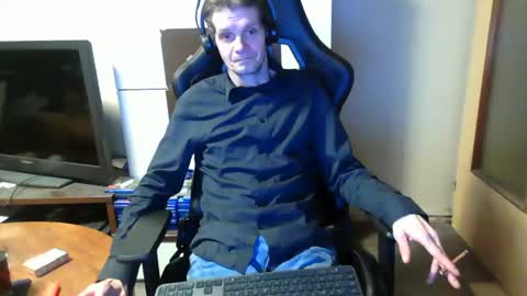 Snapshot of bponie1 chatting on 02/04/25, 01:45 bponie1 online show from 02/04/25, 01:45