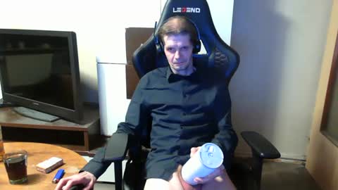 Snapshot of bponie1 chatting on 02/21/25, 02:50 bponie1 online show from 02/21/25, 02:50