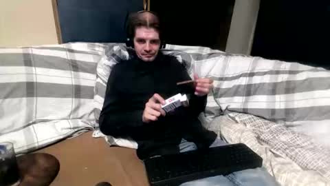 Snapshot of bponie1 chatting on 09/17/25, 02:02 bponie1 online show from 09/17/25, 02:02