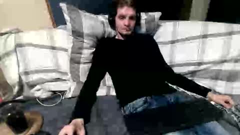 Snapshot of bponie1 chatting on 11/23/25, 02:11 bponie1 online show from 11/23/25, 02:11