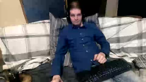 Snapshot of bponie1 chatting on 02/22/26, 01:40 bponie1 online show from 02/22/26, 01:40