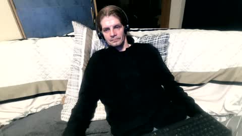 Snapshot of bponie3 chatting on 07/18/26, 12:15 bponie3 online show from 07/18/26, 12:15