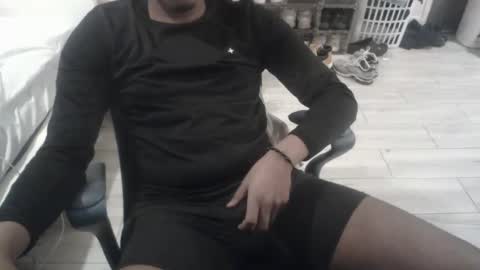 Snapshot of bquen400 chatting on 03/09/26, 02:32 bquen400 online show from 03/09/26, 02:32