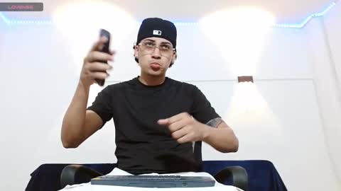 Snapshot of br4ndon_cooper chatting on 11/01/25, 07:49 Brandon online show from 11/01/25, 07:49