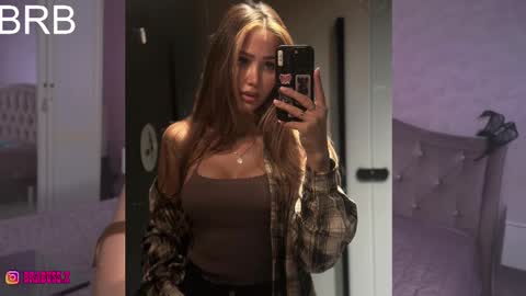 Snapshot of brabuss_ chatting on 02/10/25, 07:15 Lana online show from 02/10/25, 07:15