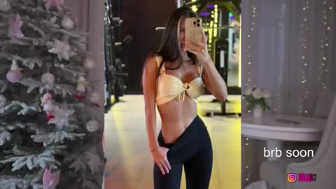 Snapshot of brabuss_ chatting on 01/08/26, 03:42 Lana online show from 01/08/26, 03:42