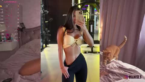 Snapshot of brabuss_ chatting on 03/14/26, 05:57 Lana online show from 03/14/26, 05:57