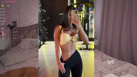 Snapshot of brabuss_ chatting on 03/22/26, 04:16 Lana online show from 03/22/26, 04:16