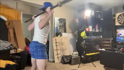 Snapshot of brad_bounce chatting on 11/03/25, 08:32 Brad Ballsy online show from 11/03/25, 08:32