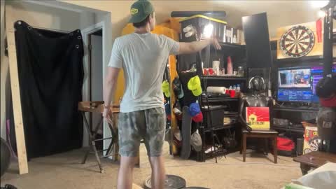 Snapshot of brad_bounce chatting on 01/17/26, 03:44 Brad Ballsy online show from 01/17/26, 03:44