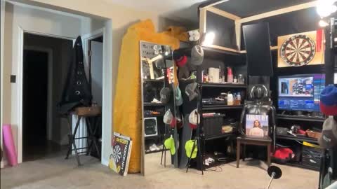 Snapshot of brad_bounce chatting on 03/04/26, 02:06 Brad Ballsy online show from 03/04/26, 02:06