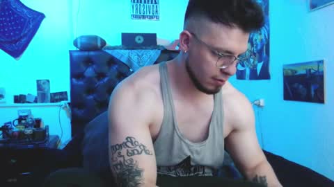 Snapshot of brad_hot_boy chatting on 02/10/26, 04:00 brad hot boy online show from 02/10/26, 04:00