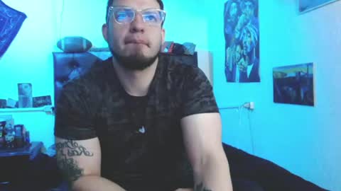 Snapshot of brad_hot_boy chatting on 06/18/26, 04:00 brad hot boy online show from 06/18/26, 04:00