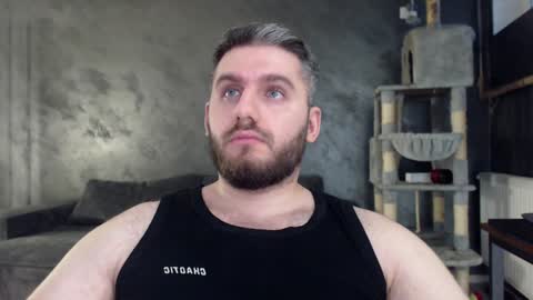 Snapshot of brad_pittfall chatting on 12/14/24, 02:21 ask me online show from 12/14/24, 02:21