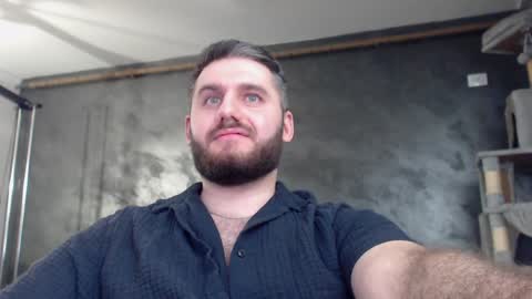 Snapshot of brad_pittfall chatting on 02/09/25, 12:17 ask me online show from 02/09/25, 12:17