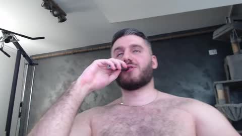 Snapshot of brad_pittfall chatting on 03/05/25, 11:38 ask me online show from 03/05/25, 11:38