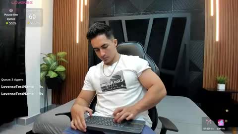 Snapshot of brad_summer chatting on 02/11/25, 06:11 brad summer online show from 02/11/25, 06:11